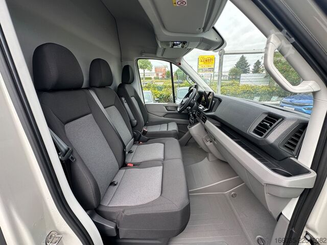 High top van VW Crafter Kombi Kasten 35 L3H3 AHK LED Boden Kamer