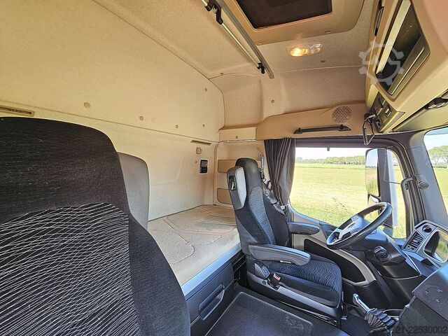 Standard-SZM MERCEDES-BENZ ACTROS 1832