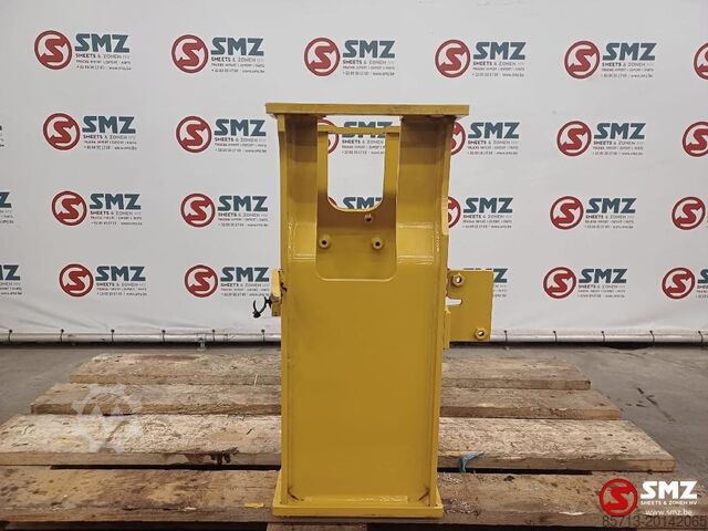 Chassis part Caterpillar Mounting main valve control Caterpillar