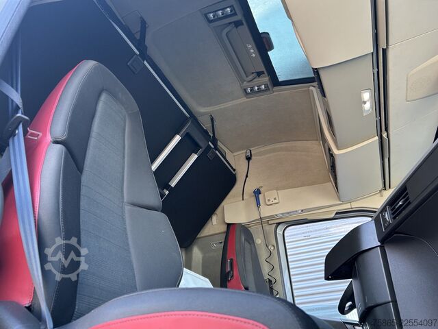 Standard-SZM Volvo FH 460 Globetrotter / 534 dkm / Tacho V2 / Nigh...