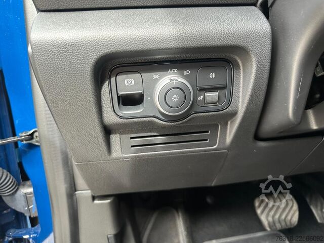 Minibus Mercedes-Benz T 180 Style MBUX+Style+Ambiente+Fahrassist+LED