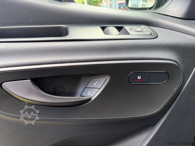 Panel van Mercedes-Benz Sprinter 317 Kasten L2H2 Autom. MBUX Navi Kamera