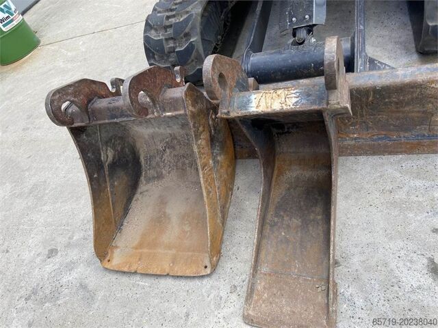 Mini excavator Kubota U50-5 (6969)