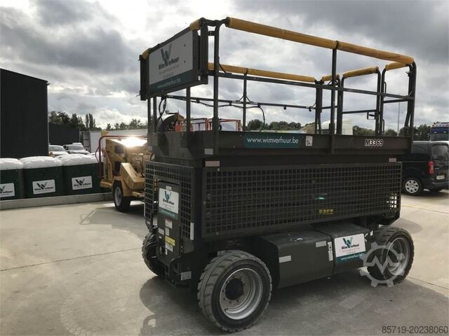 Scissor lift JLG M3369 (4331)