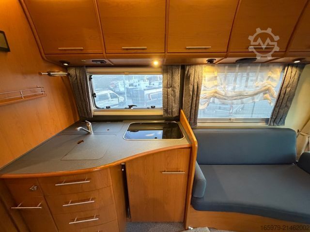 Integrated camper NIESMANN+BISCHOFF Flair 7100