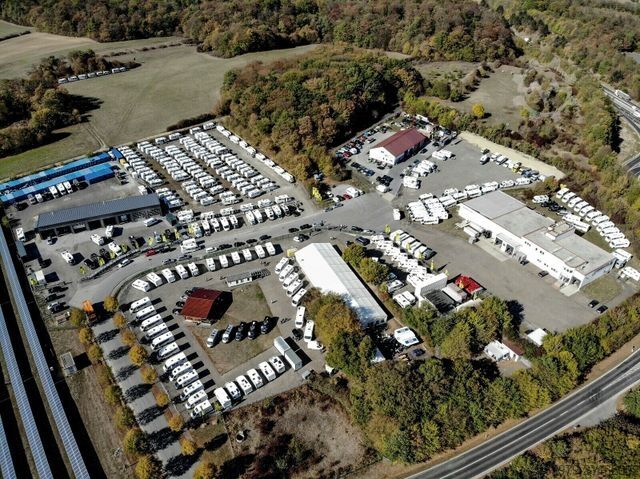 Integrated camper NIESMANN+BISCHOFF Flair 7100