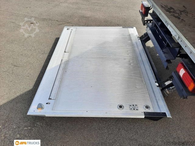 Box van IVECO DAILY 35 S 16 LBW Klima Automatik ACC 3 Sitzer