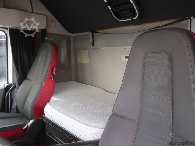 Standard tractor unit Volvo FH 500 Globetrotter XL Retarder Standklima