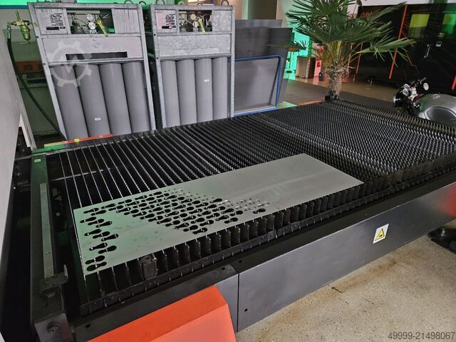 Laserschneidmaschine Mazak Optiplex Nexus 3015 Fiber 4KW