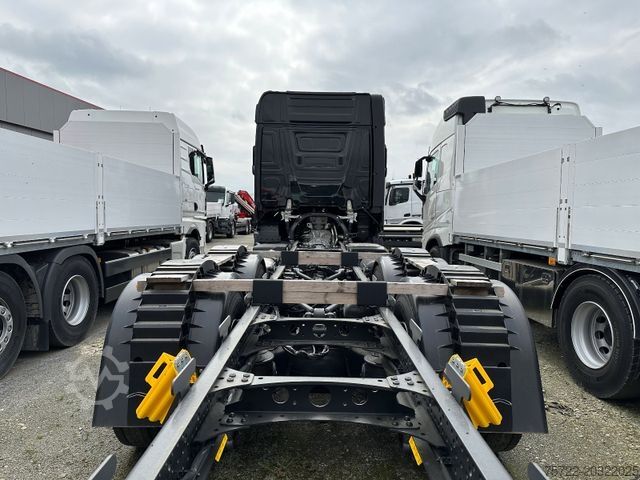 Truck chassis MERCEDES-BENZ AROCS 2653 6x4 Fahrgestell/Kran SOFORT VERFÜGBAR