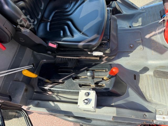 Mäher KUBOTA Großflächenfrontmäher F3680 4x4 mit Kabine 25KW