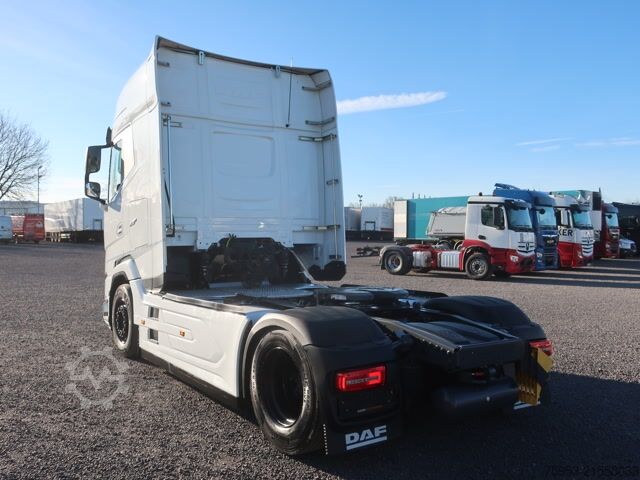 Standard SZM DAF XG+ 530 FT  Standklima Intarder LED