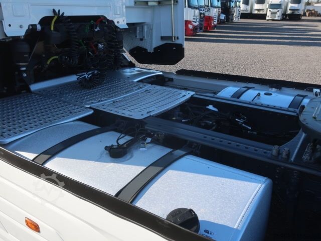 Standard SZM DAF XG+ 530 FT  Standklima Intarder LED