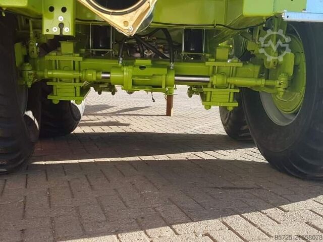 Düngerverteiler  MB100 watertank