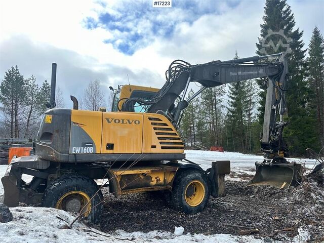 Raupenbagger Volvo EW160B Wheel excavator w/ Rototilt, 1 bucket and s