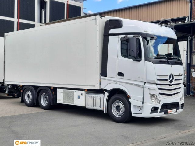 Kühlkoffer-LKW MERCEDES-BENZ 2551 L Tiefkühl LBW Retarder Lenkachse Liege