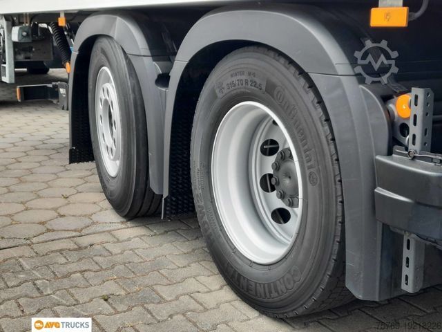 Kühlkoffer-LKW MERCEDES-BENZ 2551 L Tiefkühl LBW Retarder Lenkachse Liege