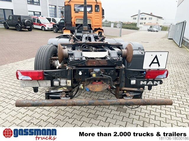 Abrollkipper MAN TGA 26.350/400 6x2-2 BL, Lenk-/Liftachse