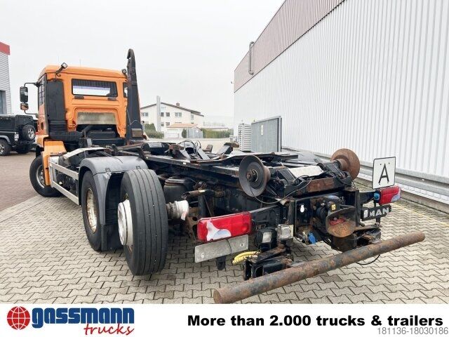 Abrollkipper MAN TGA 26.350/400 6x2-2 BL, Lenk-/Liftachse