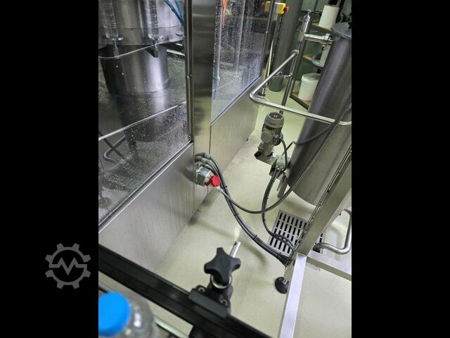 Used AVE 16-16-4 filling line, still & sparkling water - 2 PET blower AVE 