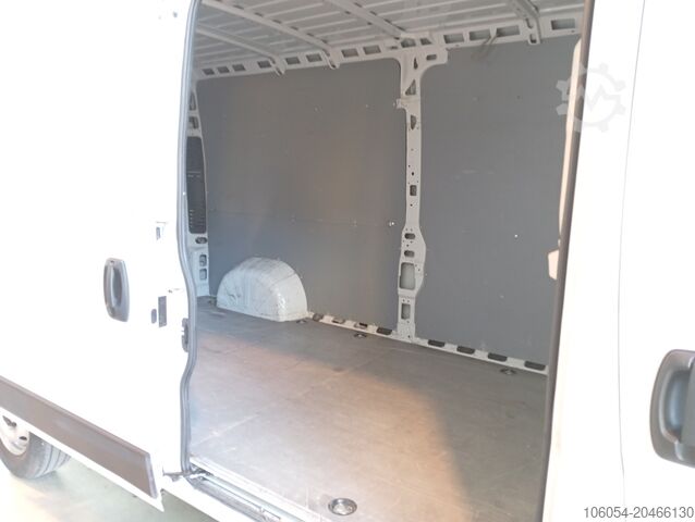 Transporter mit langem Radstand Fiat Ducato L3 H2