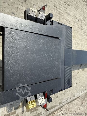 Tieflader-Sattelauflieger zum Transport von Baumaschinen FAYMONVILLE FAYMONVILLE STZ-6WAU – 6 AXLES – 92.2GVW