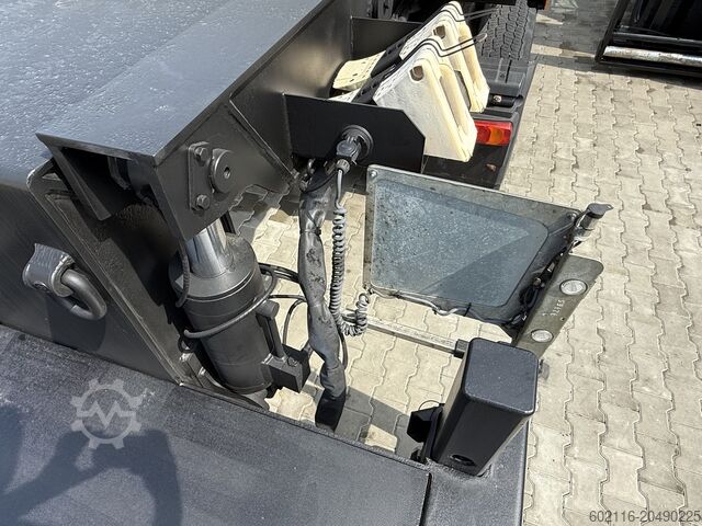 Tieflader-Sattelauflieger zum Transport von Baumaschinen FAYMONVILLE FAYMONVILLE STZ-6WAU – 6 AXLES – 92.2GVW