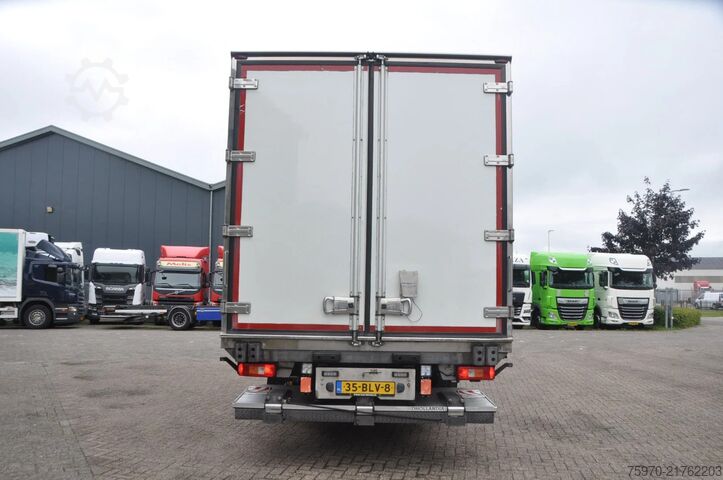 Suitcase Volvo FE 250 4X2 2019 ISOTHERM + DHOLLANDIA 2500kg