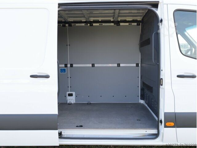 Van Mercedes-Benz Sprinter315 KA,L2H1,MBUX,Klima,Tempomat
