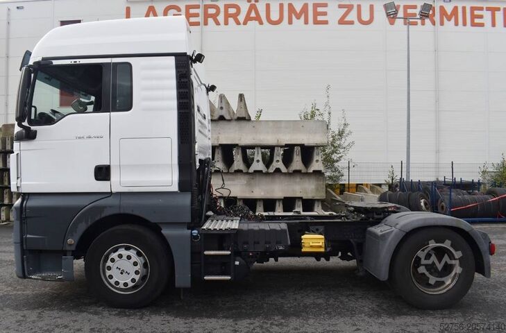 Standard tractor MAN TGX 18.420