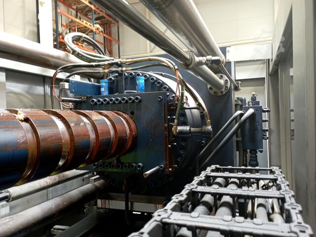 Injection molding machine Battenfeld HM 5500/2800