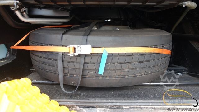 Motor coach MERCEDES-BENZ Tourismo RHD, 55 Sitze, Euro 6