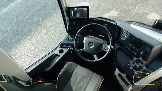 Motor coach MERCEDES-BENZ Tourismo RHD, 55 Sitze, Euro 6