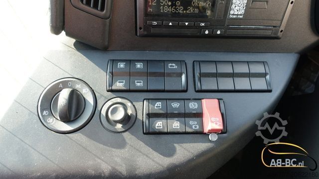 Motor coach MERCEDES-BENZ Tourismo RHD, 55 Sitze, Euro 6