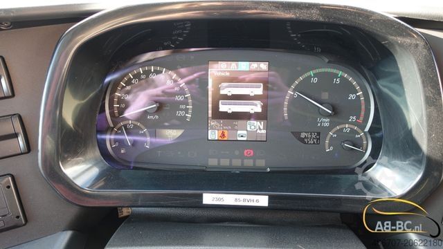 Motor coach MERCEDES-BENZ Tourismo RHD, 55 Sitze, Euro 6