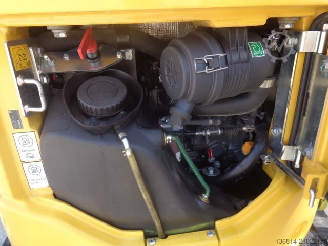 Mini excavator KOMATSU PC16R Powertilt + GL