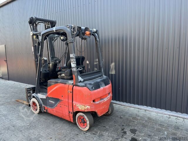 Electric 4-wheel forklift Linde E20PHL-02