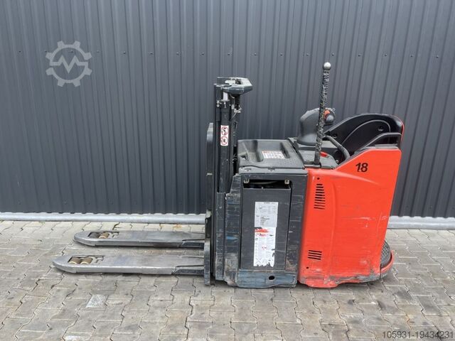 Stand-on stacker Linde D12SPHP