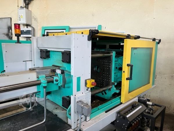 Injection molding machine Arburg 420C 800-250