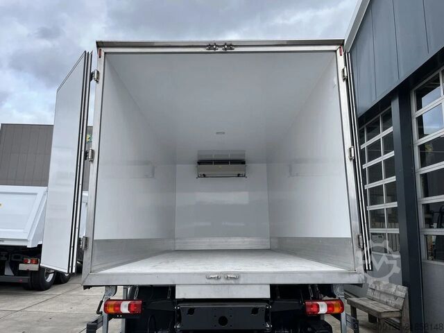 Refrigerated/frozen transport Mercedes-Benz Atego 1725 4x4 Refrigerator Truck