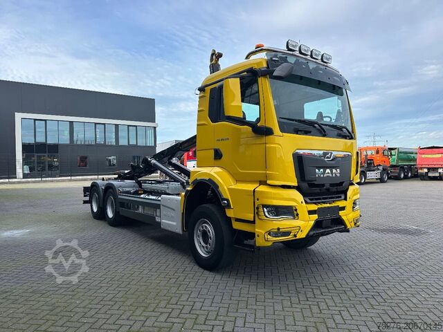 Hook arm system MAN TGS 26.510 BL 6x4 Hooklift Euro 6D Retarder