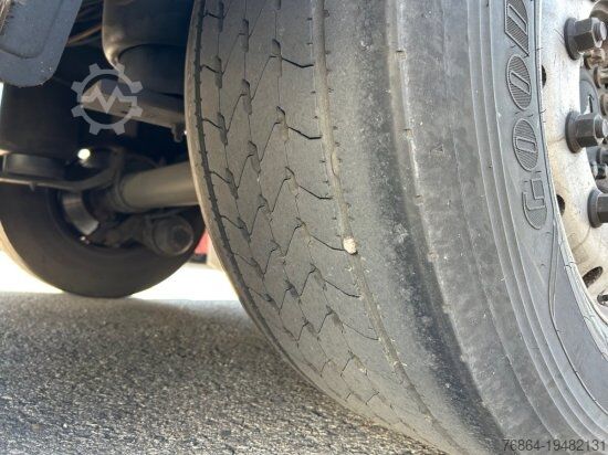 Low loader semitrailer SCHMITZ SCB S3B SKO24, KüHLAUFLIEGER, TK SLXE 400, LIFTACHSE, FLEISCHBAHNEN