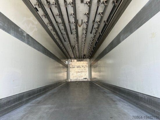 Low loader semitrailer SCHMITZ SCB S3B SKO24, KüHLAUFLIEGER, TK SLXE 400, LIFTACHSE, FLEISCHBAHNEN