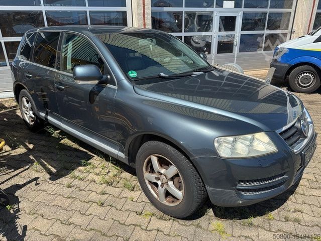 Pick-up VOLKSWAGEN Touareg 3.2 V6/  GETRIEBESCHADEN   /Motor läuft!