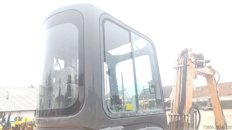 Minibagger < 7t Case CX50B with 3 excavator buckets