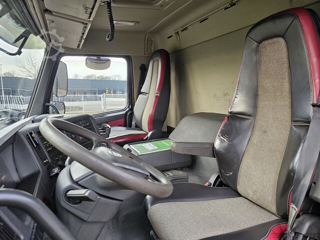 Hakenarmsystem Volvo FM 460 8x6 / PALFINGER EPSILON / HOOKLIFT