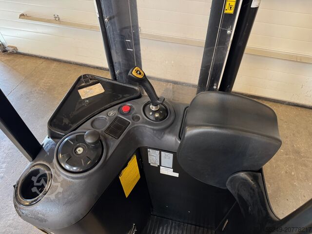 Hochhubwagen Caterpillar NSR12N