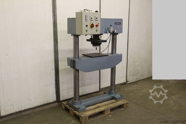 Printing-embossing-stamping machine (defective) Pressor P18