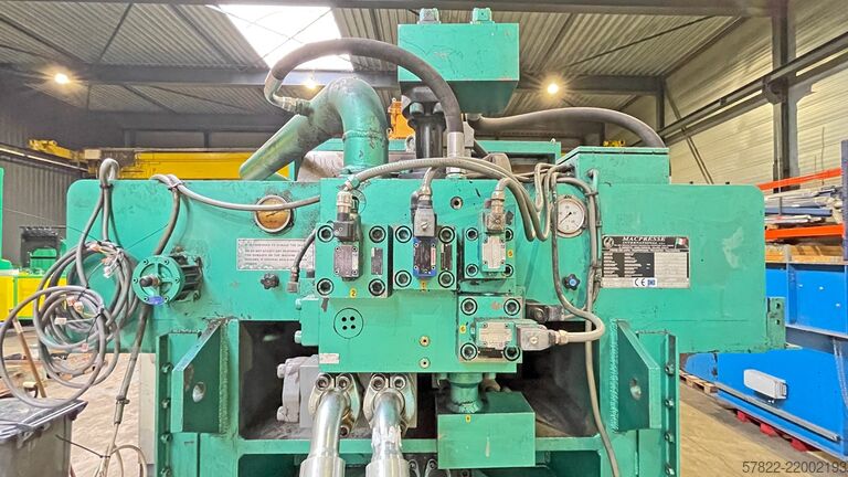 Horizontal baling press 200 t pressforce MACPRESSE 112