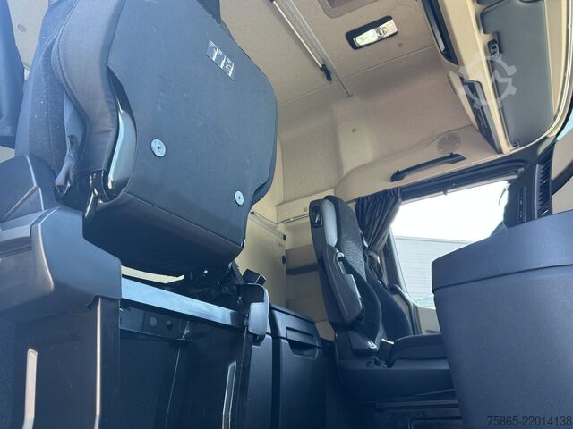 Standard tractor Mercedes-Benz Actros 2542 Bigspace 6x2 / 429 dkm / Navi / NL ...